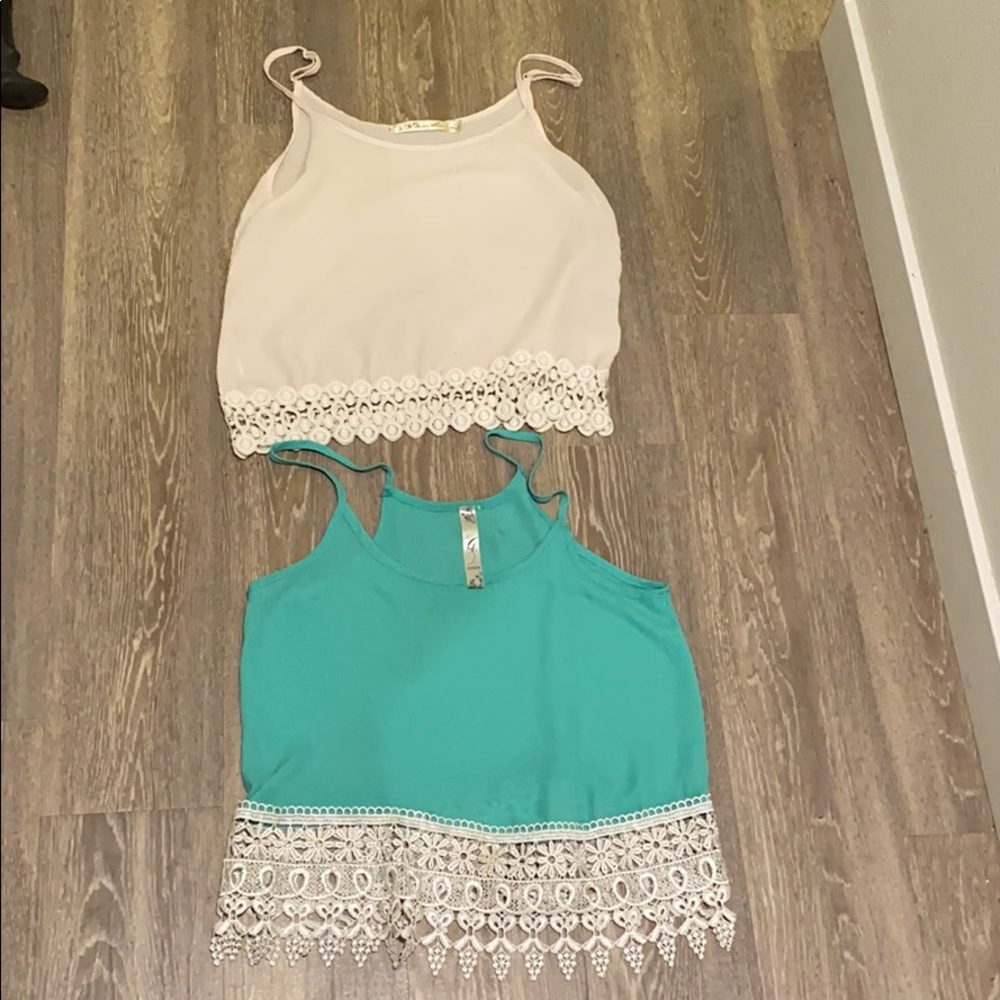 2 tops